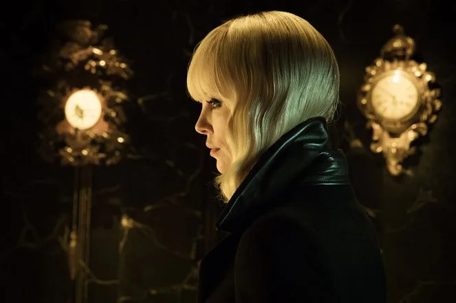 Atomic Blonde: Bez lítosti