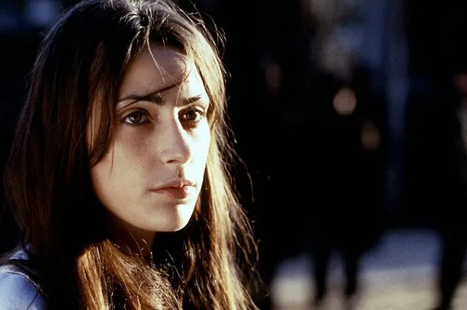 Esther Kahn