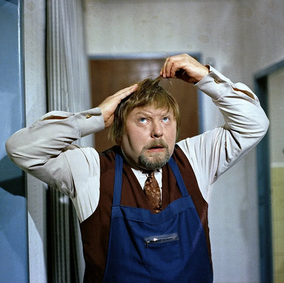 Pan Tau jde do školy
(S01E05)